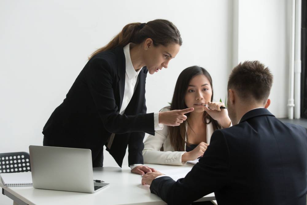Mobbing (Psikolojik Taciz) Nedir? İş Hukukunda Hak Arama Yolları
